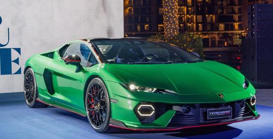 Lamborghini Bahrain unviels the new Temerario at the Bahrain Harbour.
